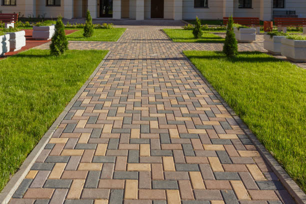 Best Residential Driveway Paver Services  in St Clair Shores, MI